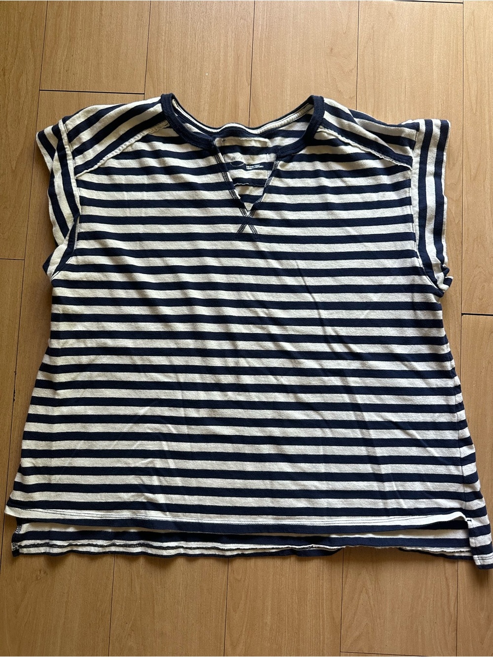 aerie Oversized Navy & White Med Vneck Short Seeve Cotton Shirt Comfy Casual